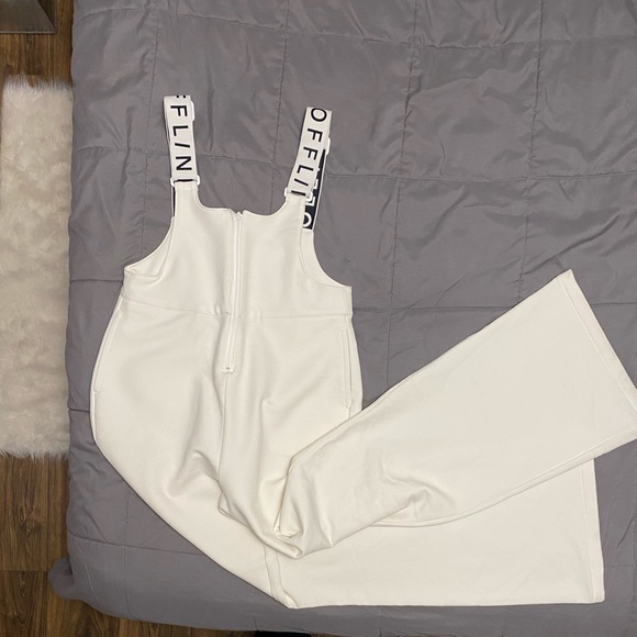 NWT Offline by Aerie S Snow bibs Snow pants Ski Winter Sledding water-resistant - Picture 5 of 10